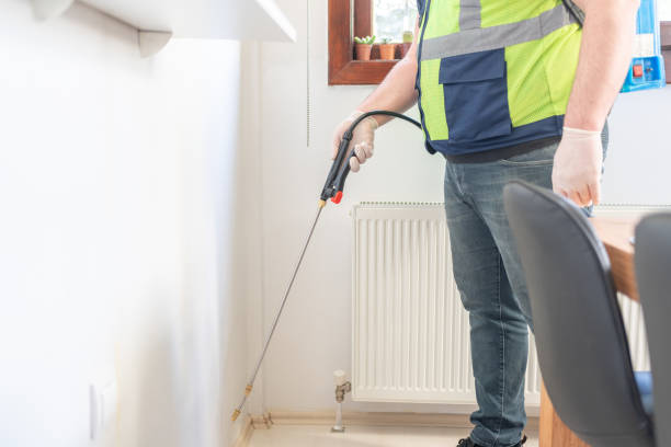 Best Best Pest Control Companies  in Livonia, LA